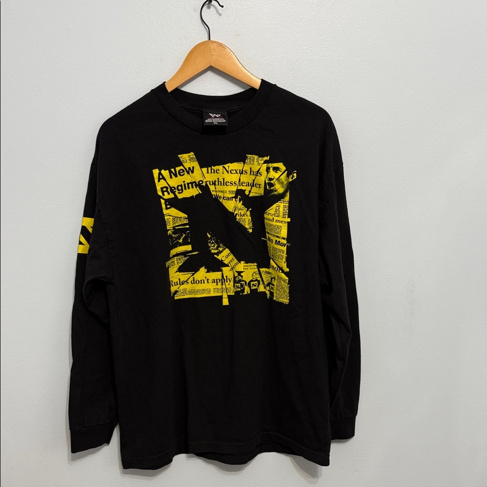 wrestling longsleeve brand new condition.